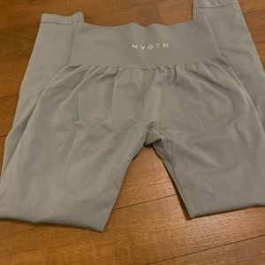 NVGTN grey solid seamless size small